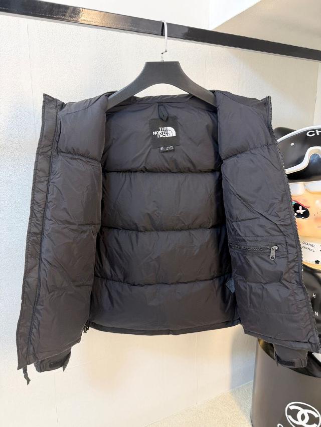𝗧𝗵𝗲 𝗡𝗼𝗿𝘁𝗵 𝗙𝗮𝗰𝗲｜北面1996 Nuptse 经典款/北面羽绒服