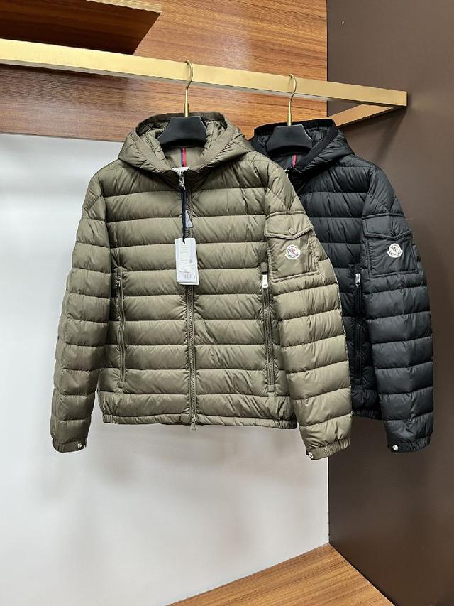 高品质羽绒服极度防寒 顶级的设计 让整件羽绒服