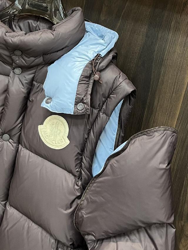 Moncler 2025最新款时尚设计师款羽绒外套❤️蒙口连帽羽绒服，