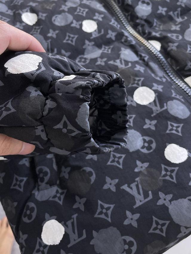 羽绒服 原版1:1订制五金配件全进口原版定制 欢迎专