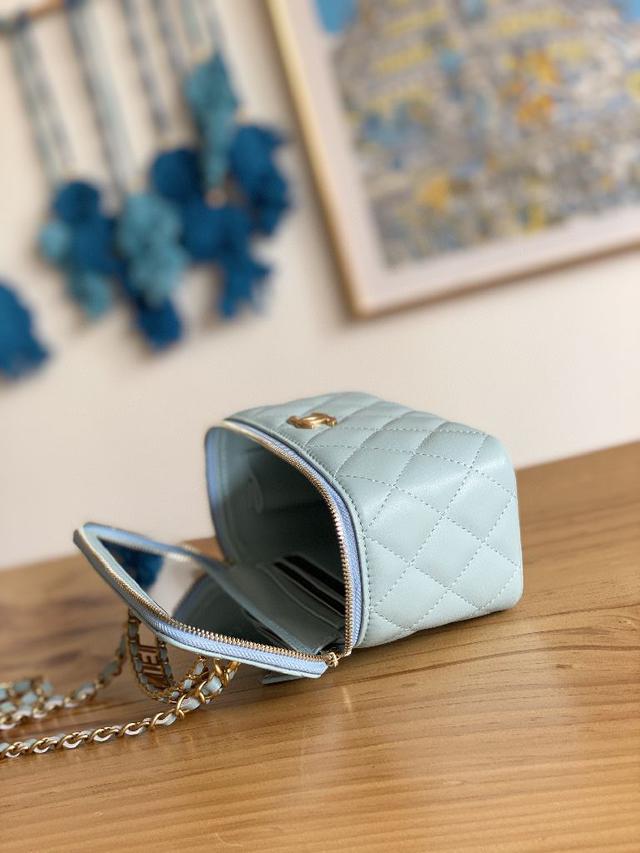 CHANEL：：．型号：92993尺寸：33CM：