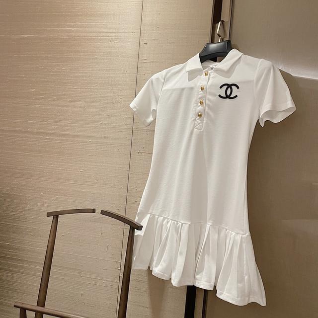 小香Polo连衣裙 修身