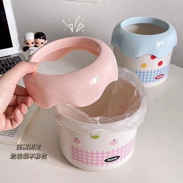 📌多巴胺奶油風波點可愛桌面垃圾桶