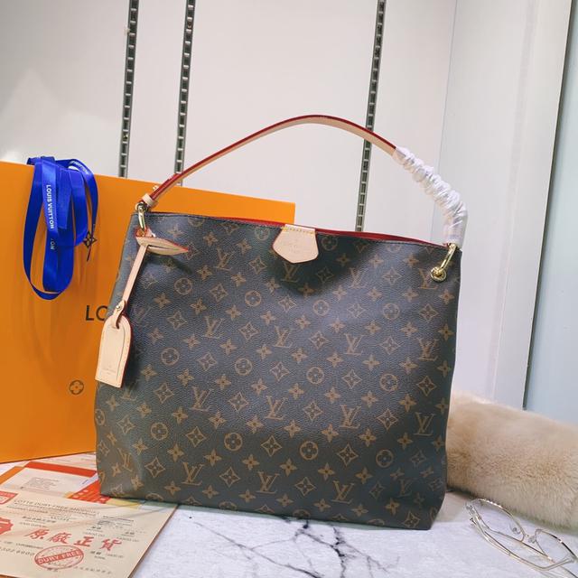 原‮老版‬花紋Louis Vuitton