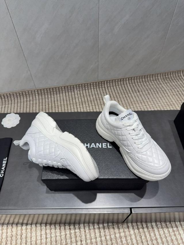 随便一个光线都超级亮眼 真是闪闪惹人爱