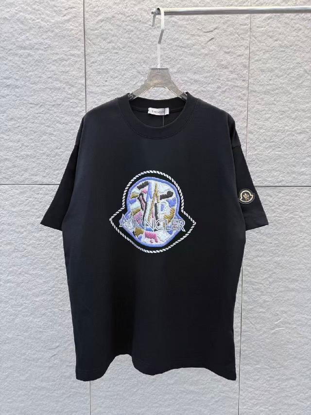 2026春夏新款 3D立体滴胶 五金点缀 圆领短袖t恤 上身超舒服