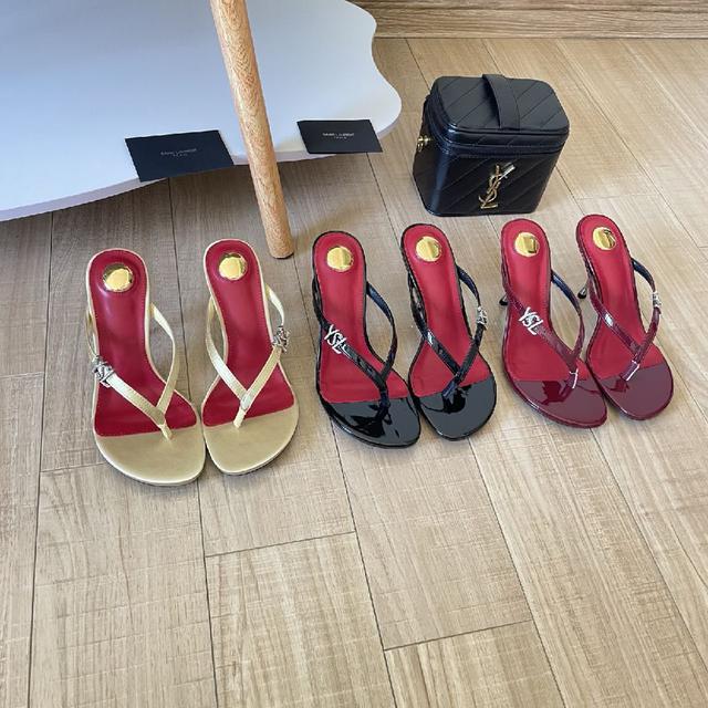 独家首发  Ysl 圣罗兰26P 字母高跟夹脚拖