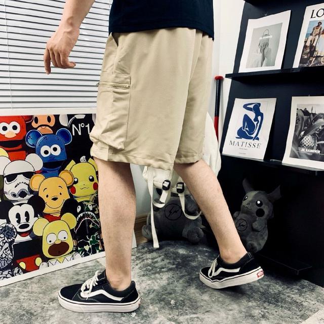 质感还有细腻程度真的是相当到位 透气舒爽适合夏季氛围穿搭 上身显瘦