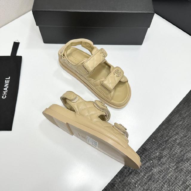 众多明星网红上脚，国内外博主刷爆的一个百搭系列