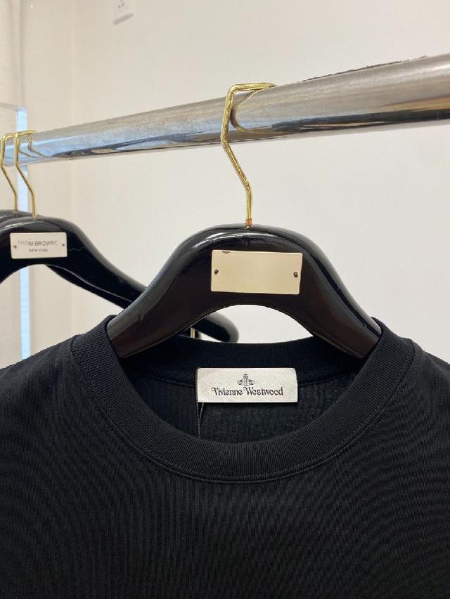 新品短袖T恤，帅气时尚，胸前图案字母logo，简约百搭款