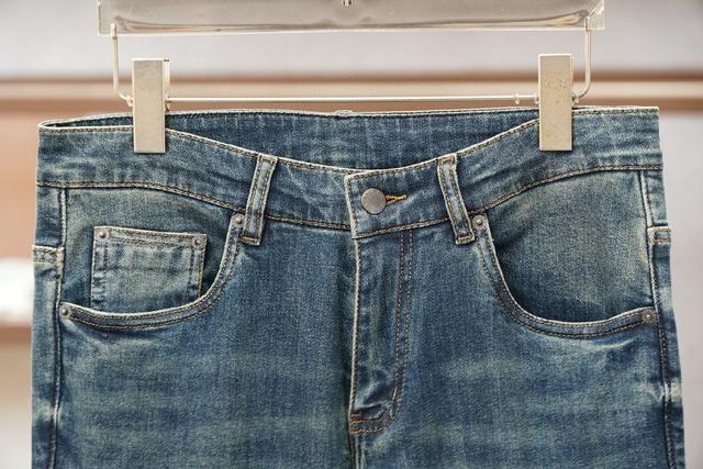 早春新品直筒牛仔裤，进口男士匹马棉棉质加莫代棉牛仔长裤