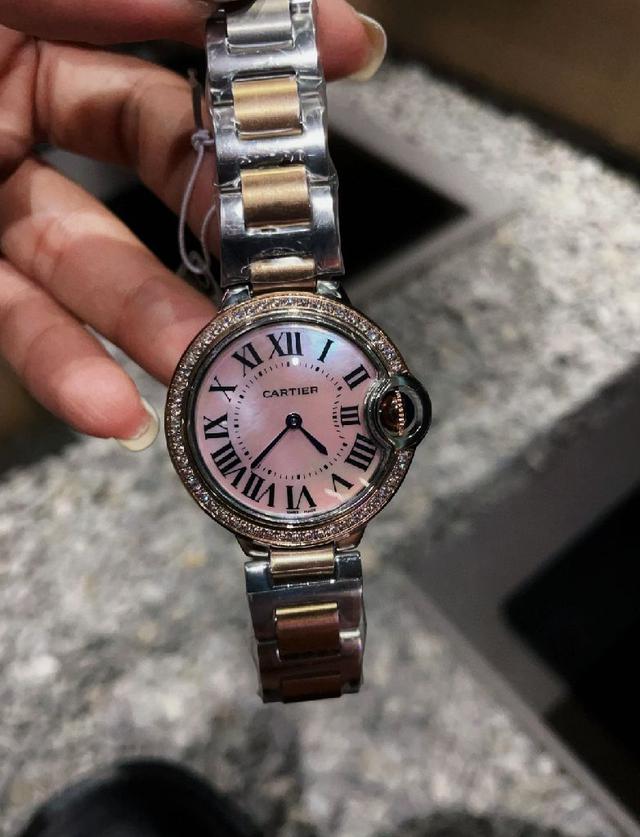 卡地亚/尺寸：28mm 33mm 匠心之作卡地亚蓝气球 精致石英腕表