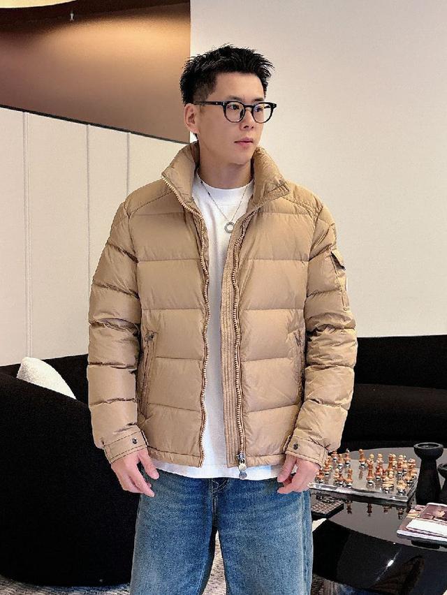 Moncler 羽绒服2025最新款时尚设计师款羽绒外套.处处细