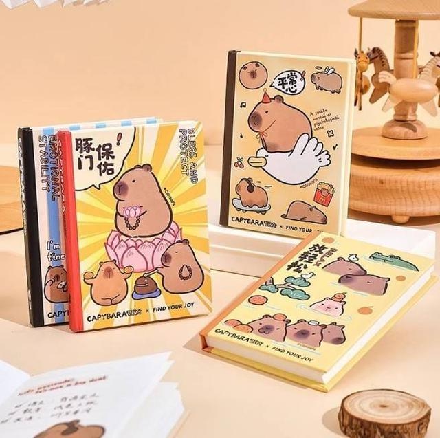 硬紙板封面水豚君口袋筆記本(預購)