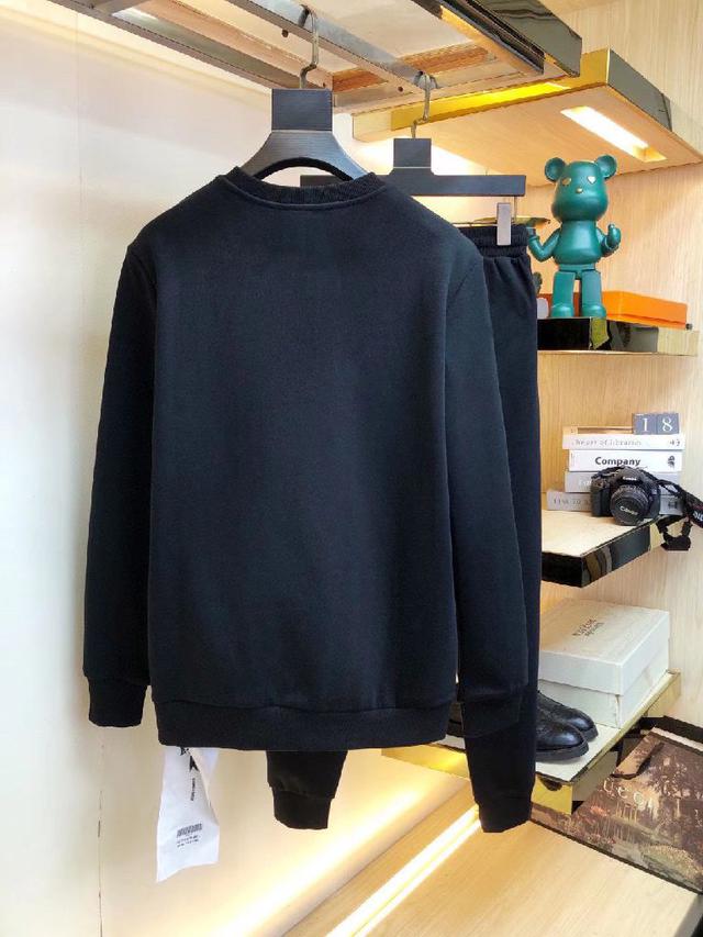 单狠货🇭🇰倾注顶级设计师的精心之作 就为一个贴合