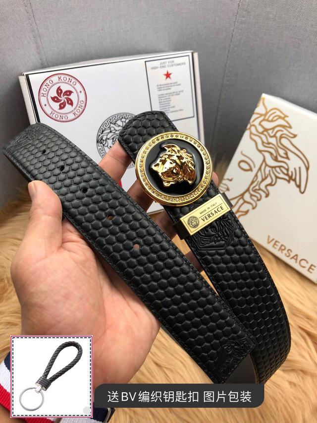 VERSACE · 范思哲 球格纹牛皮带身