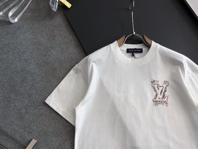 25早春最新字母立体刺绣重磅短袖，高端品质专柜原单圆领短袖