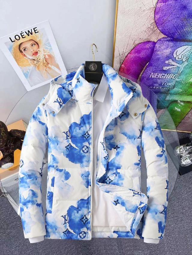 新款羽绒90白鸭绒外套，秀场新品‼品相非常完美