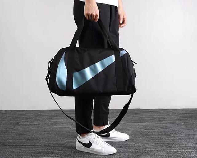 Nike耐克男女运动包镭射大勾手提健身包袋斜跨单肩拎包顶级专柜五金