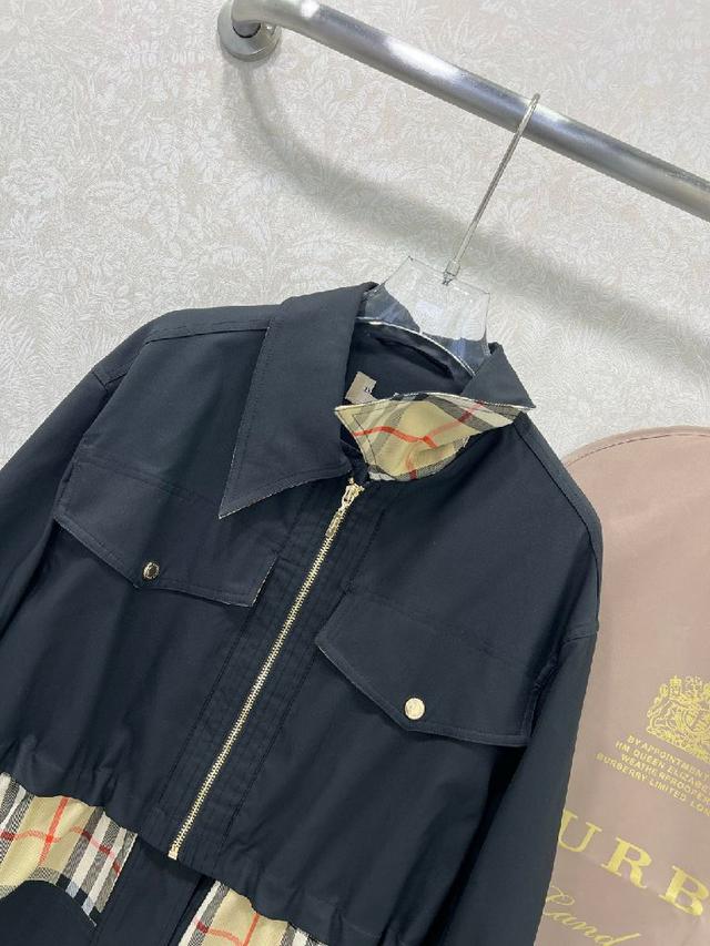 Burbe*ry25新款小立领防晒冲锋衣外