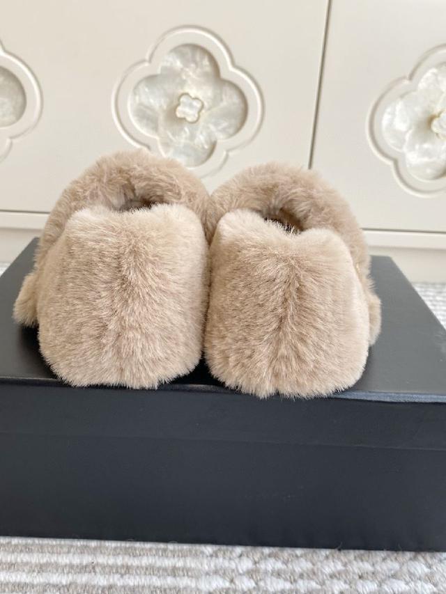 这款毛毛玛丽珍真的是真太可爱了 柔软蓬松的毛毛，舒服暖脚!