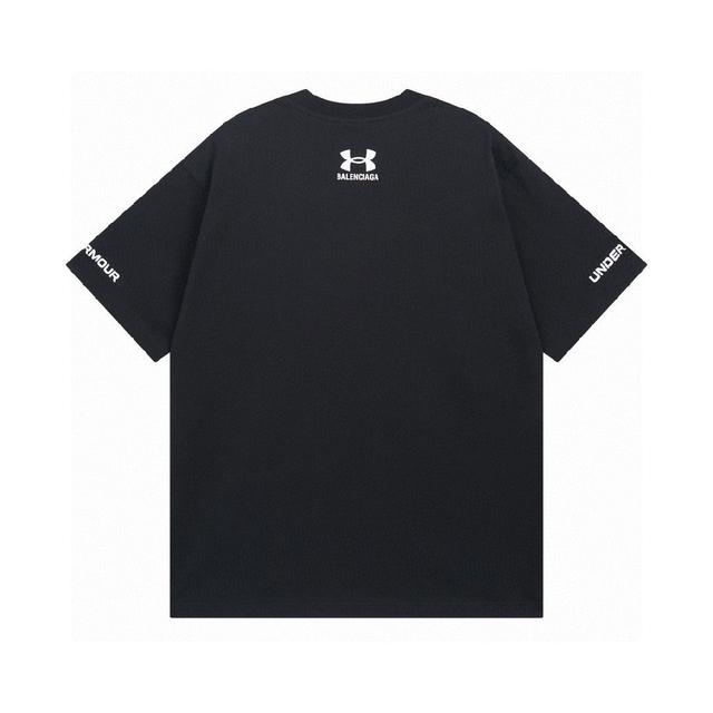 全部出口面料打造，手感细腻，这是毋庸置疑的！面料属于运动料