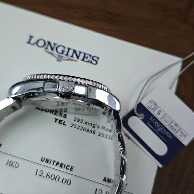 康卡斯系列腕表高性能时计，专为追求技术并拥有优雅态度的品位人士设计