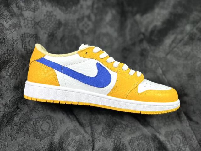 Rare Customized Air Jordan 1 TS低帮倒勾联名