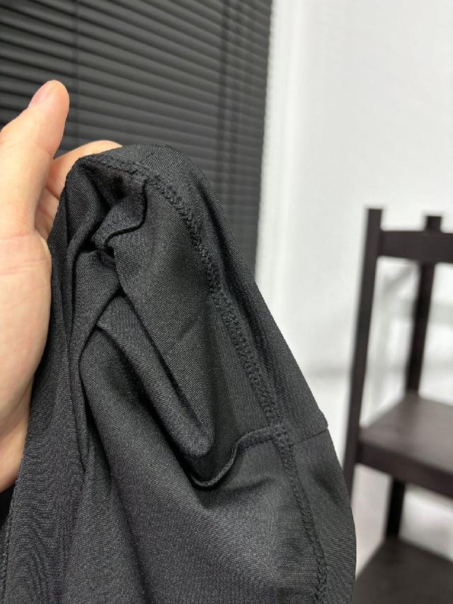 DESCENTE/迪桑特顶级奢华无痕锦氨短裤！恒隆在售万元级