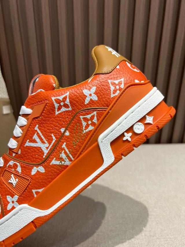 Louis Vuitton 驴家的爆款！trainer，每个人都必须入的款