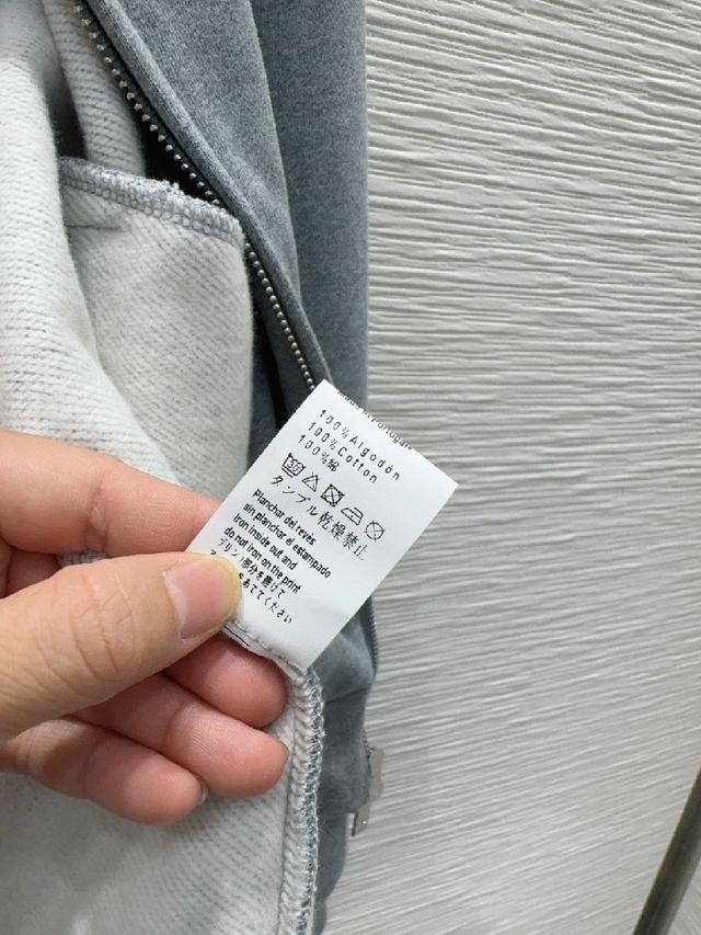 2025FW套装  舒适度极强 没有理由可以拒绝它。