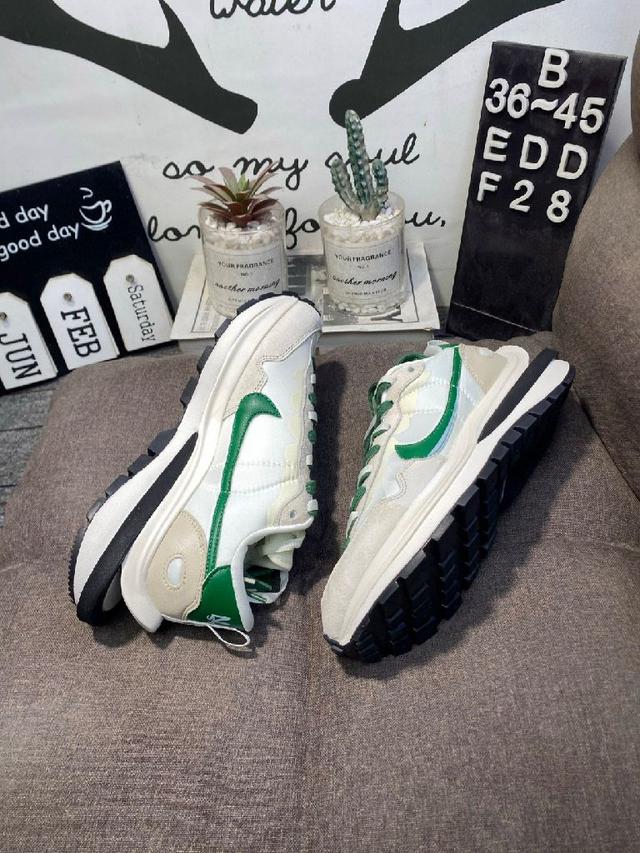 Adidas/阿迪达斯 升级原楦原纸版开发版型，全新Primeknit纹路编织