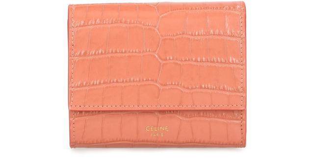 ✈️Coming__life✈️ 英國代買/全新正品 CELINE 經典燙金LOGO鱷魚紋壓花小牛皮短夾三折錢包 荔枝色