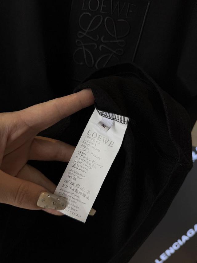 𝗟𝗢𝗘𝗪𝗘/罗意威经典之作 宫崎骏联名系列 《哈尔的移动城堡》