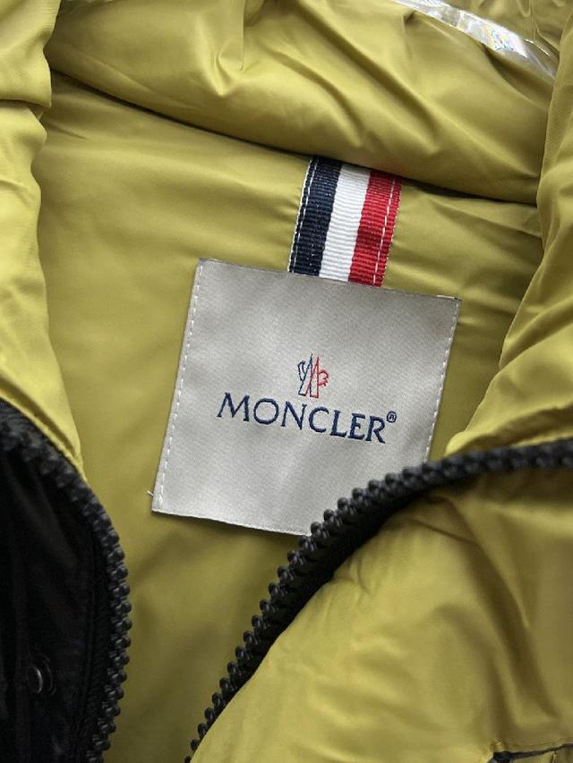 官网款2025秋冬新款羽绒服。这款号称羽绒服届最高端的