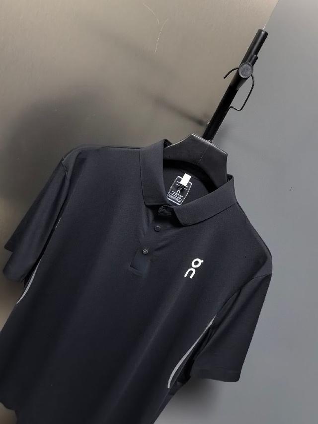 质感好，衣服满满的高级感，polo领口做的双层压胶 立体有型，
