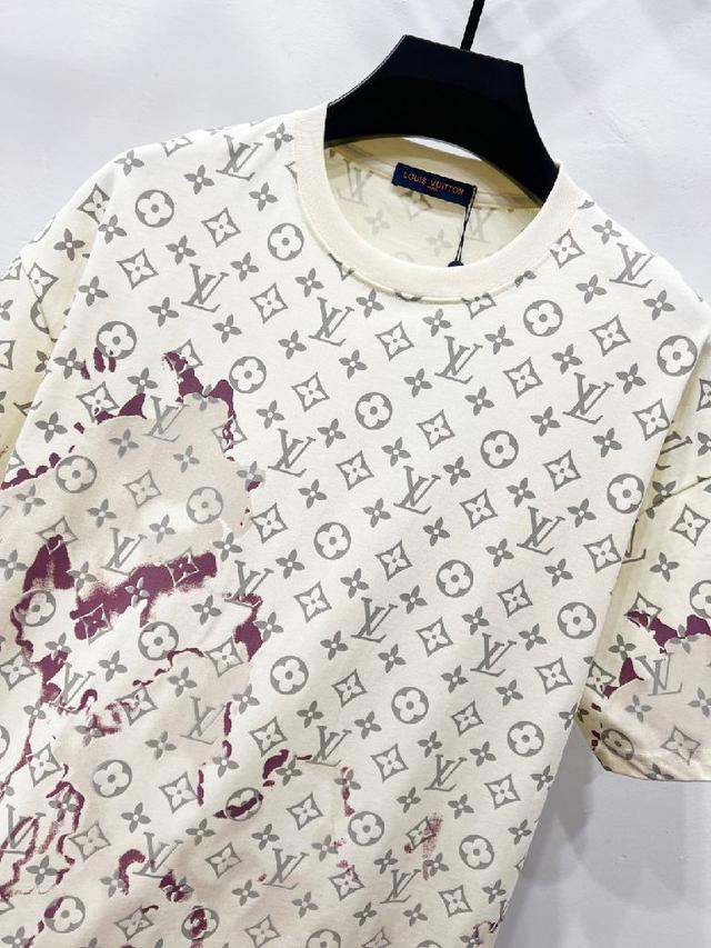 巴宝莉 2025ss夏季新品经典骑士战马短袖，解锁高