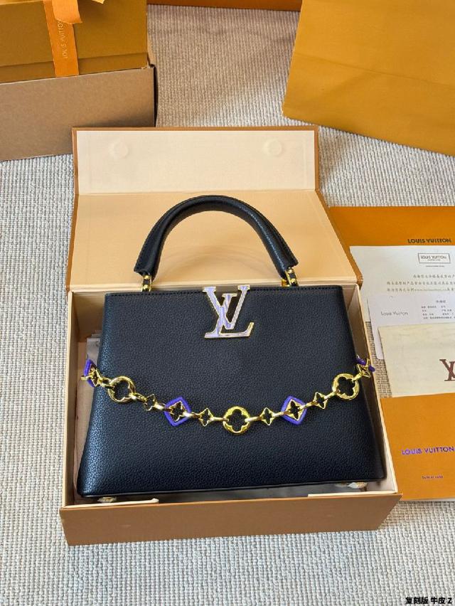 作为LV代表性高定包款之一的Capucines手袋，每一季都会尝试不同的设计