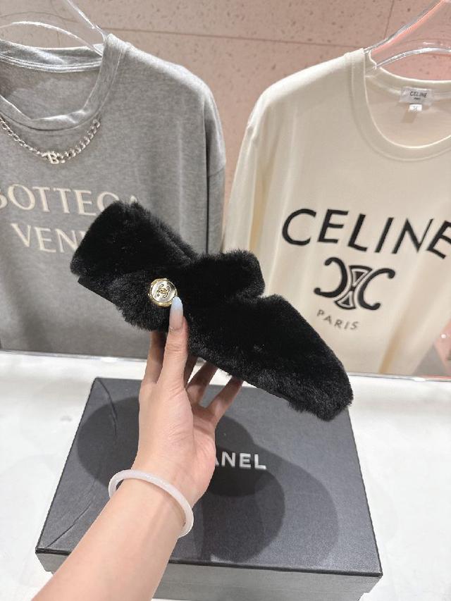 Chanel.VintageF036 2025ss小香秋冬新款一脚蹬毛毛鞋玛丽珍乐福鞋