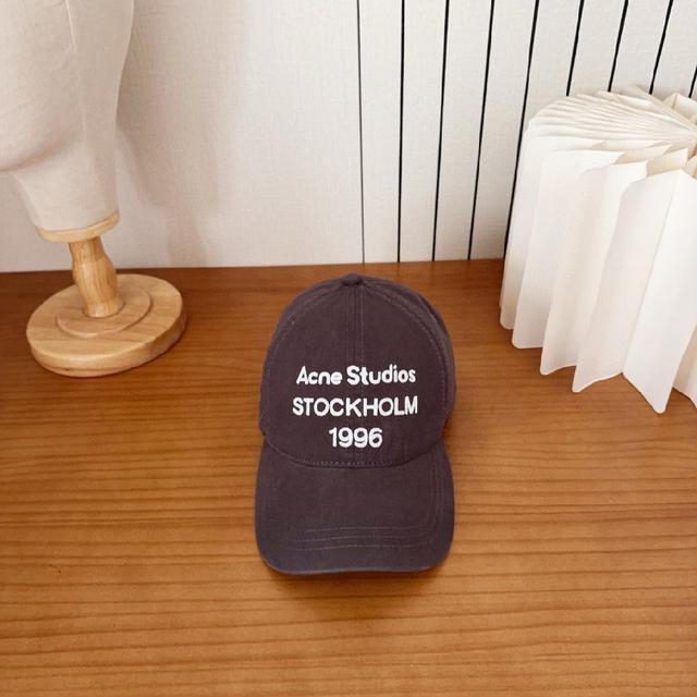 采用客供材质～软软的，可以随性的折叠放在包包里