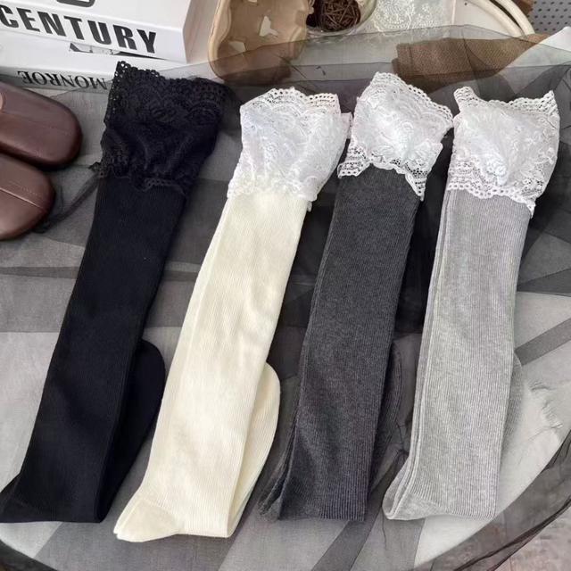 ins網紅同款蕾絲拼接長款小腿襪(預購)