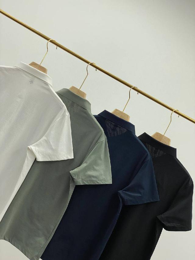 DESCENTE / 迪桑特 二色综训运动