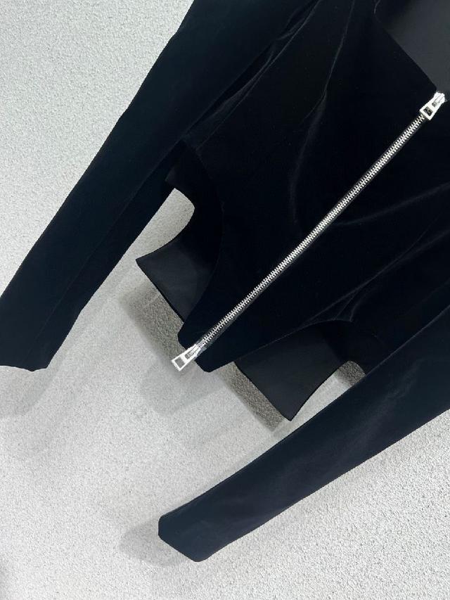 D家系列款小蜜蜂🐝收腰牛仔外套 做旧效果素颜牛仔