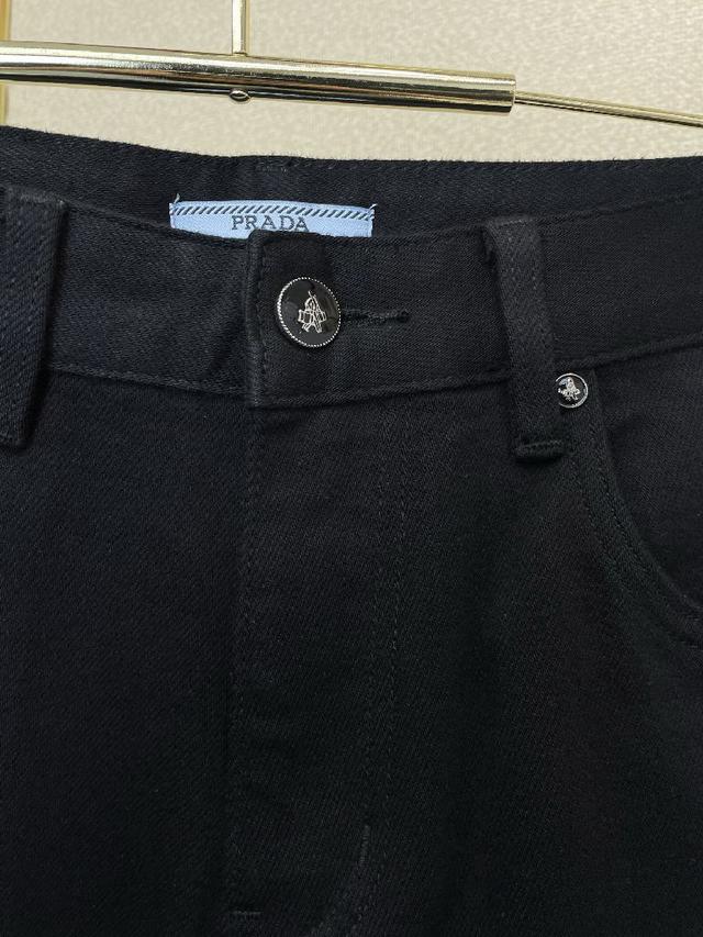 款新款休闲牛仔裤👖 高端版本！专柜定制面料 透气舒适度高