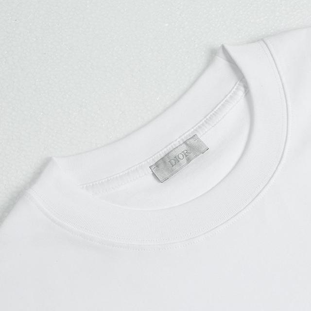 100%双纱纯棉面料，三标齐全，男女同款，宽松版型，高品质。