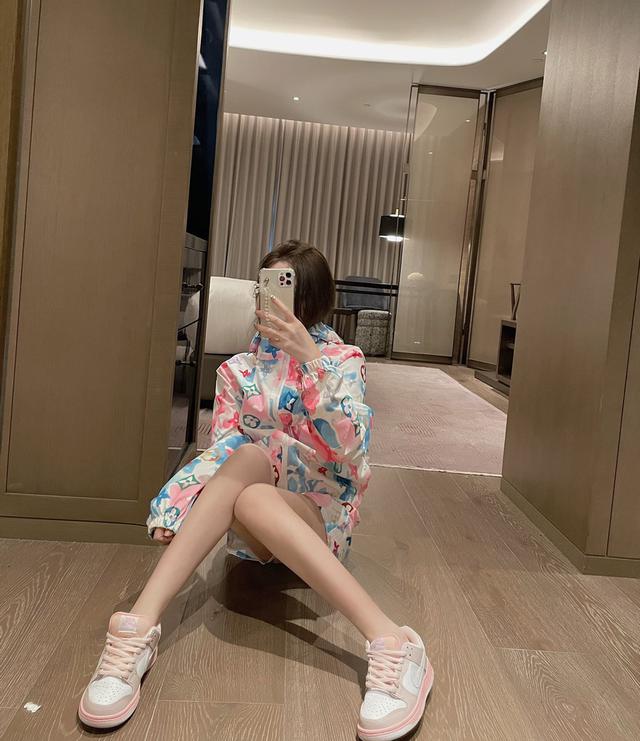 Lv新款防晒服