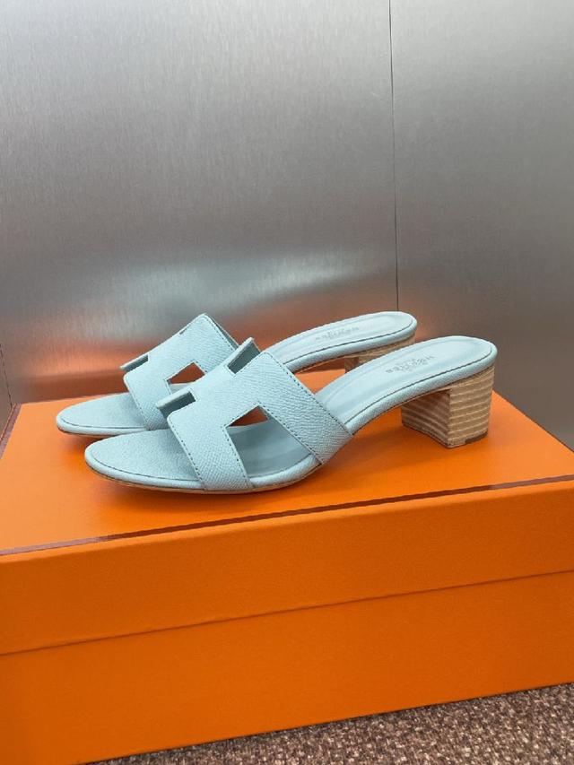 春夏经典款 Oran 拼色工字拖女鞋  H家粗跟圆头露趾果冻
