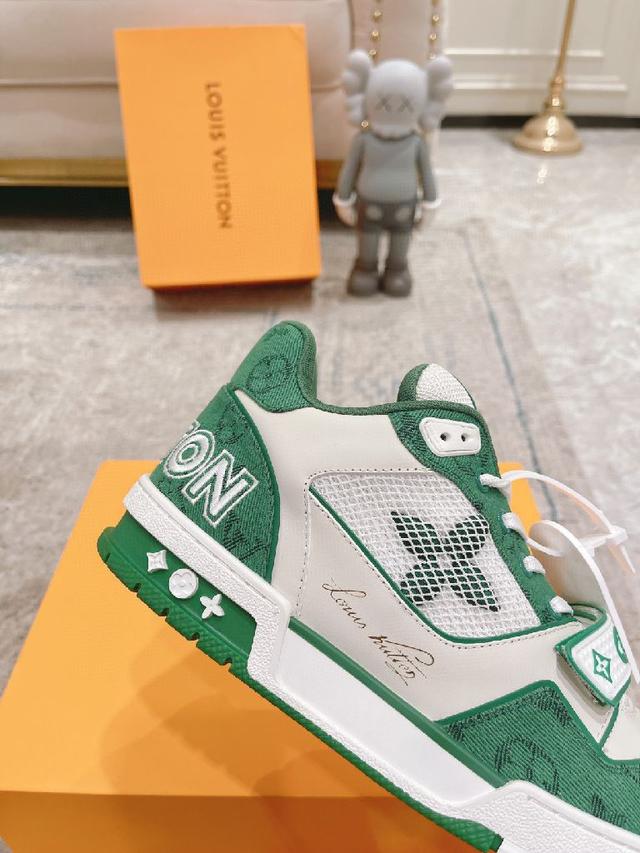LV 路易威登RUNNER TATIC 运动鞋 老爹鞋 L家2022