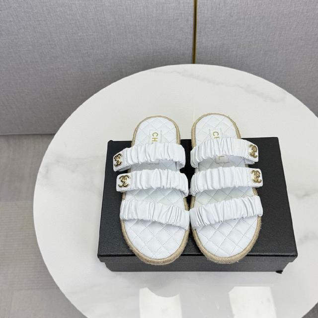 对它一见钟情 不夸张哦～ 这大概就是小香的魅力 总是很懂女生