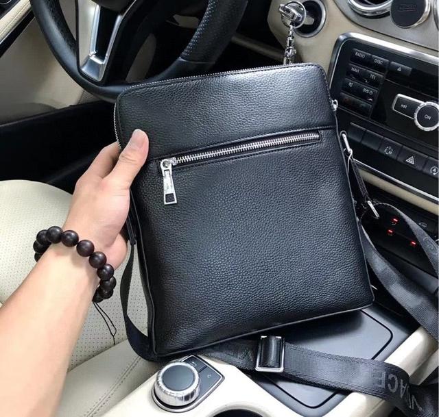 2021男士休闲系列👻👻👻挺阔流畅大方的楦型设计，以精湛